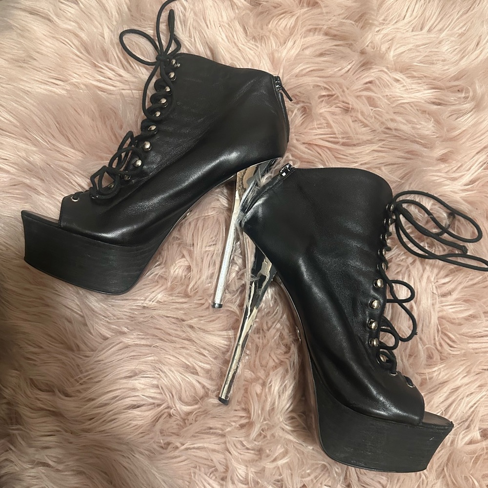Betsey Johnson vintage RUNWAY SS 2012 black laced corset platform stiletto heels - Picture 3 of 8
